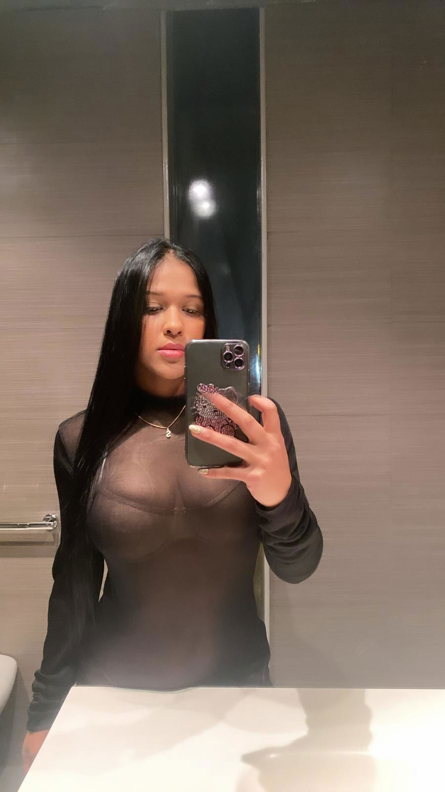 631860228|CAROLINA|Chica