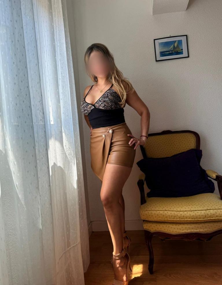 637572190|VALERIA|Chica