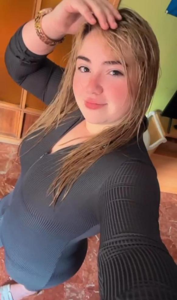 613284738|SOL|Chica