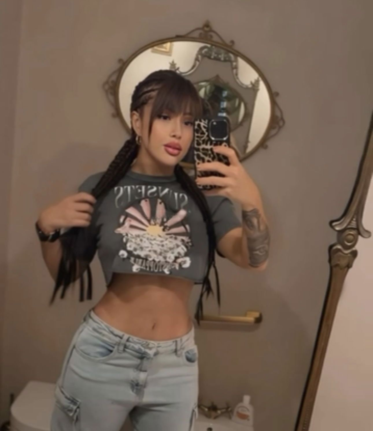 674116889|ZOE|Chica