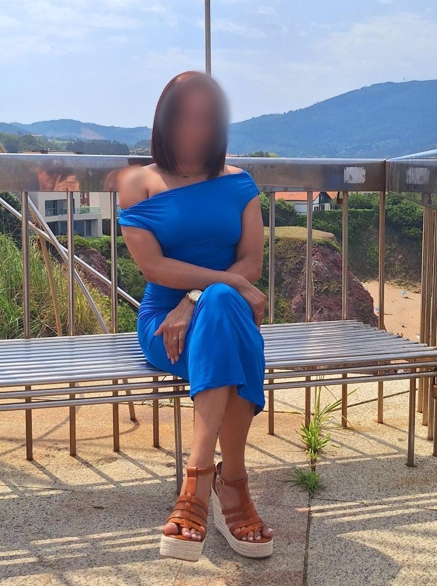 613885594|SABRINA|Puta