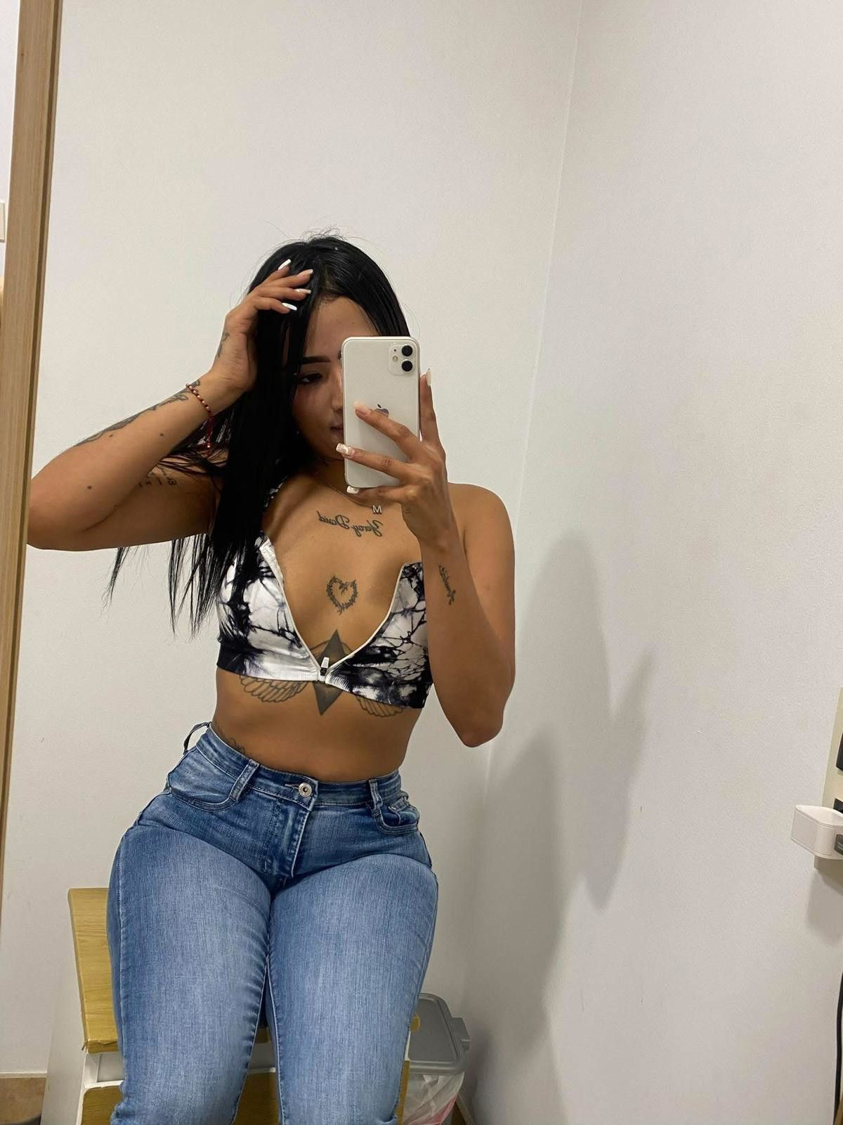 665232786|MIA|Chica