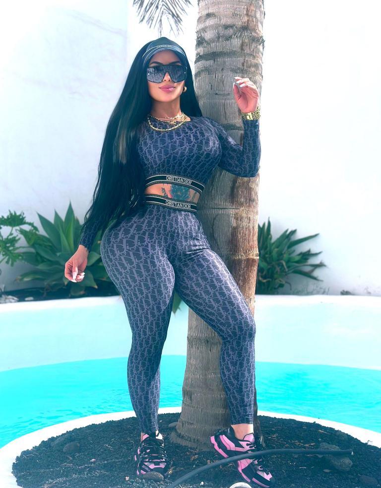 674389082|SIHAM|Chica