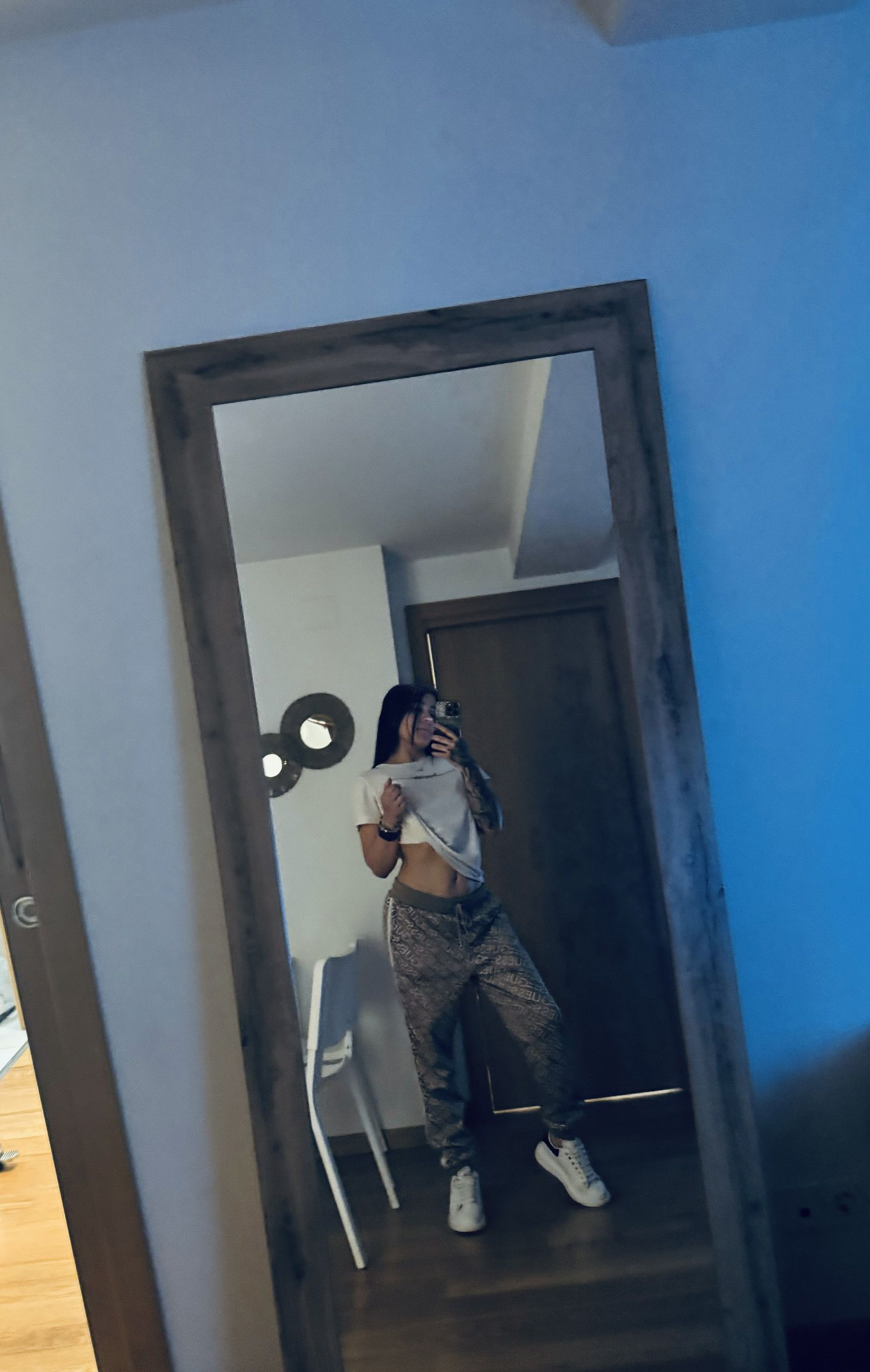 641553726|NICOLE|Chica