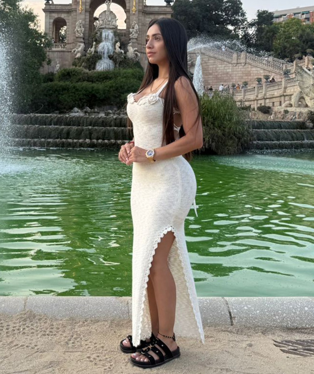 602470327|PARIS|Escort