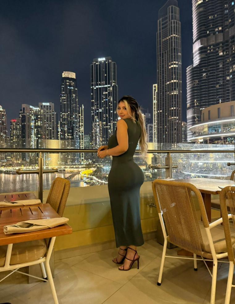 641739267|DESIRE|Chica