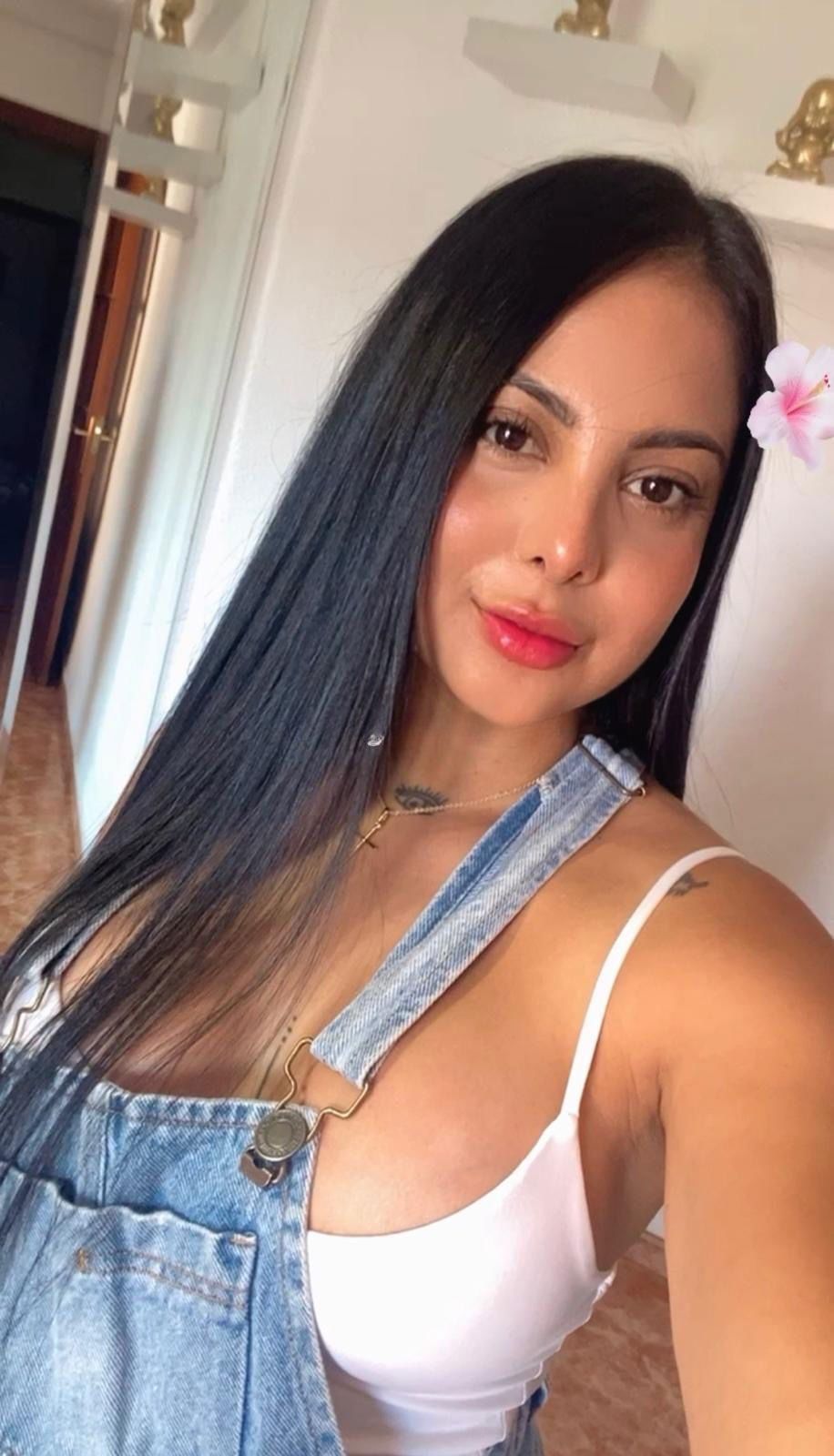 669745865|ISABELLA|Chica
