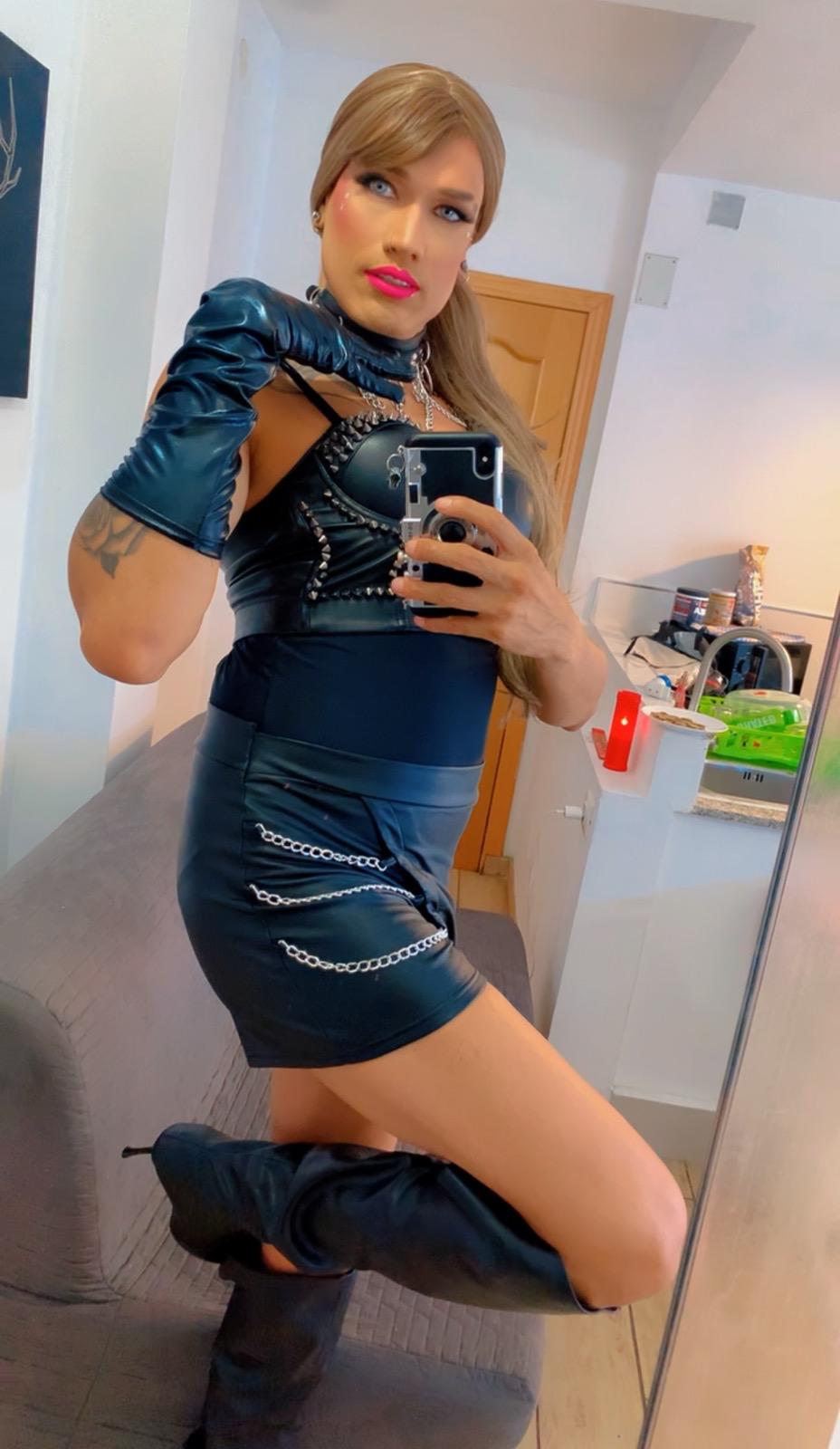 612469457|TERESA|Travesti
