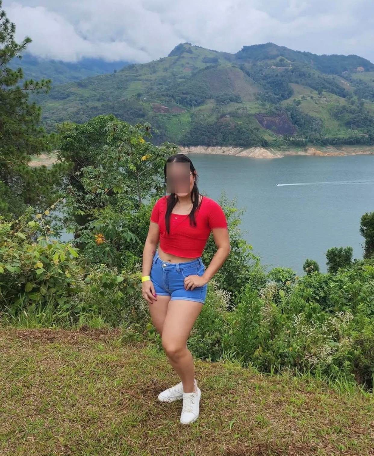 624225023|VIOLETA|Chica