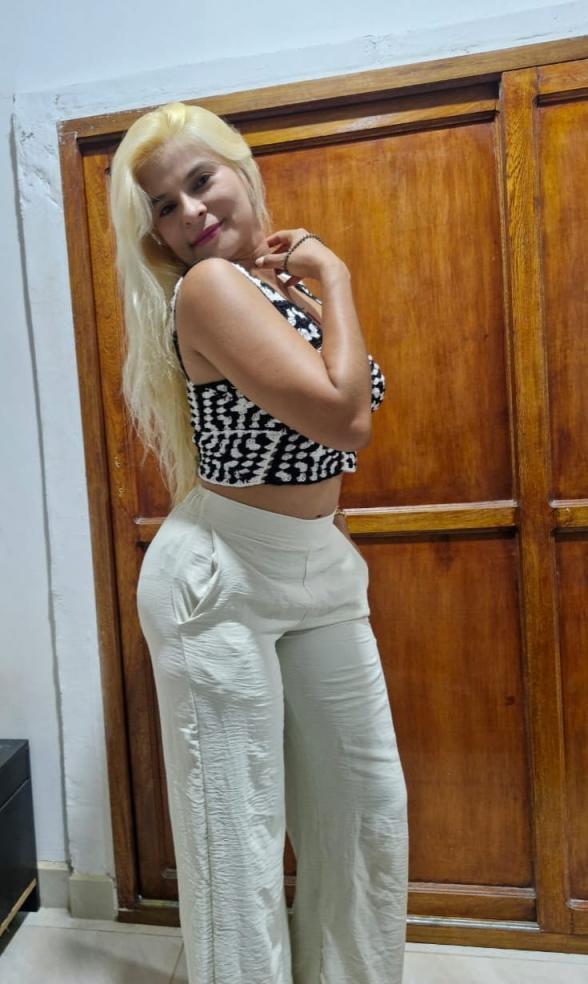 614210813|BELLA|Chica