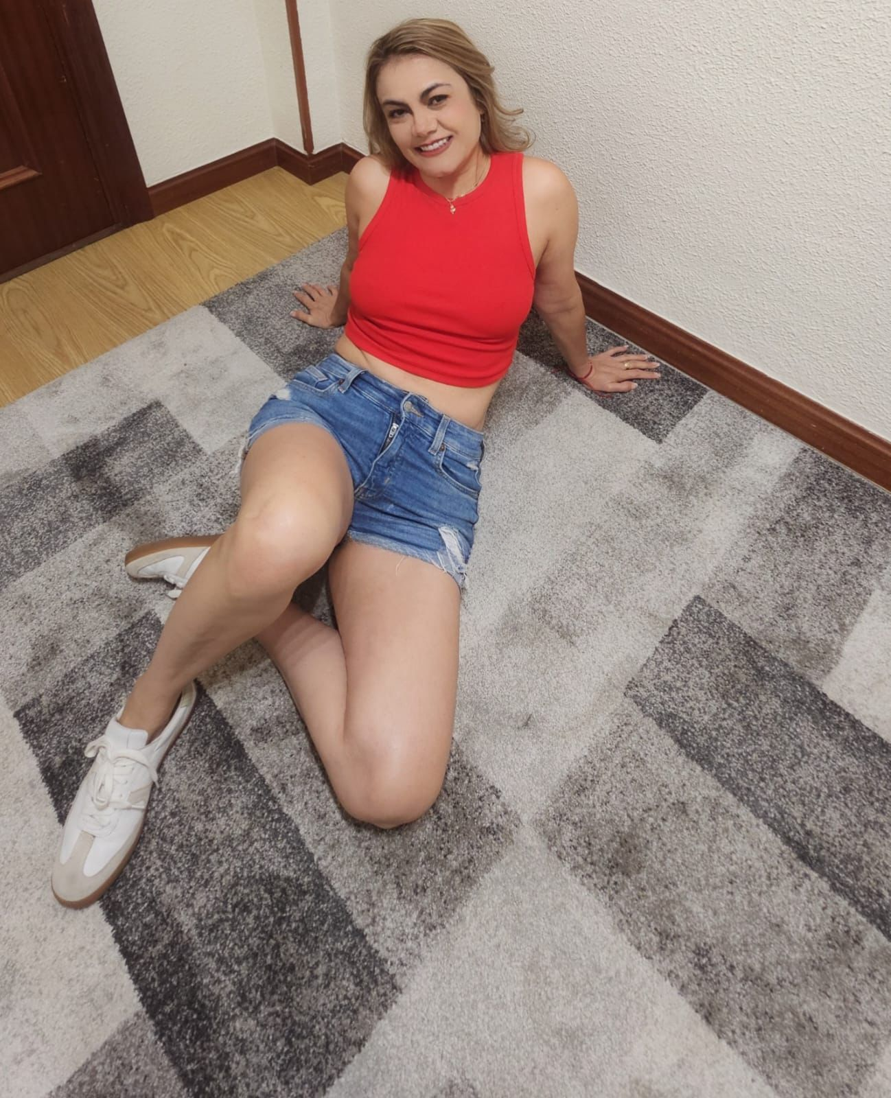 641774979|CHANEL|Chica