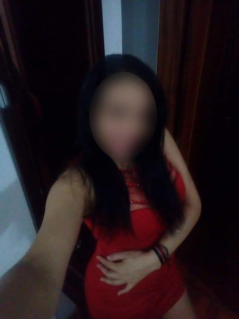 669981432|AIAMY|Chica