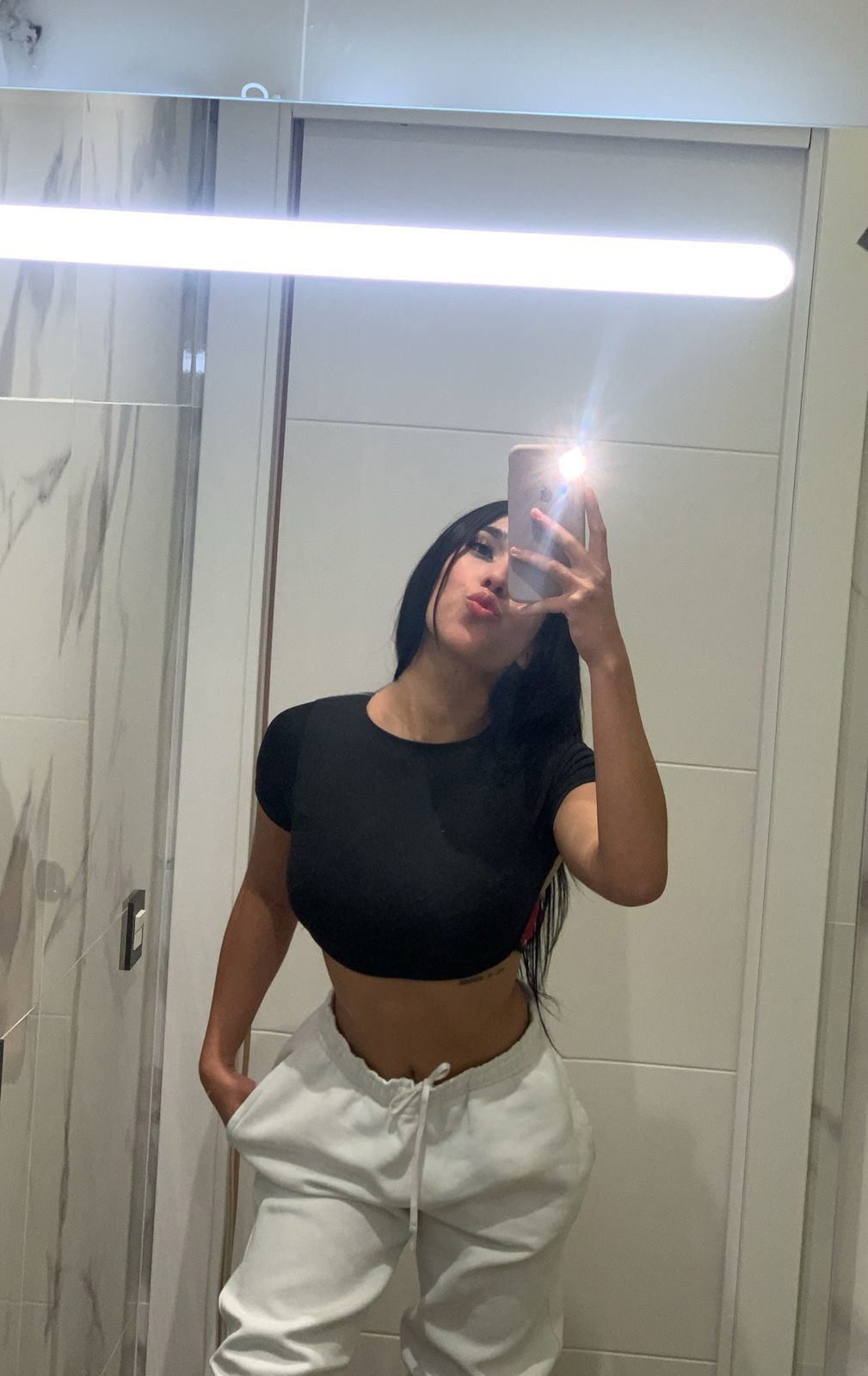 671875693|LAURA|Chica