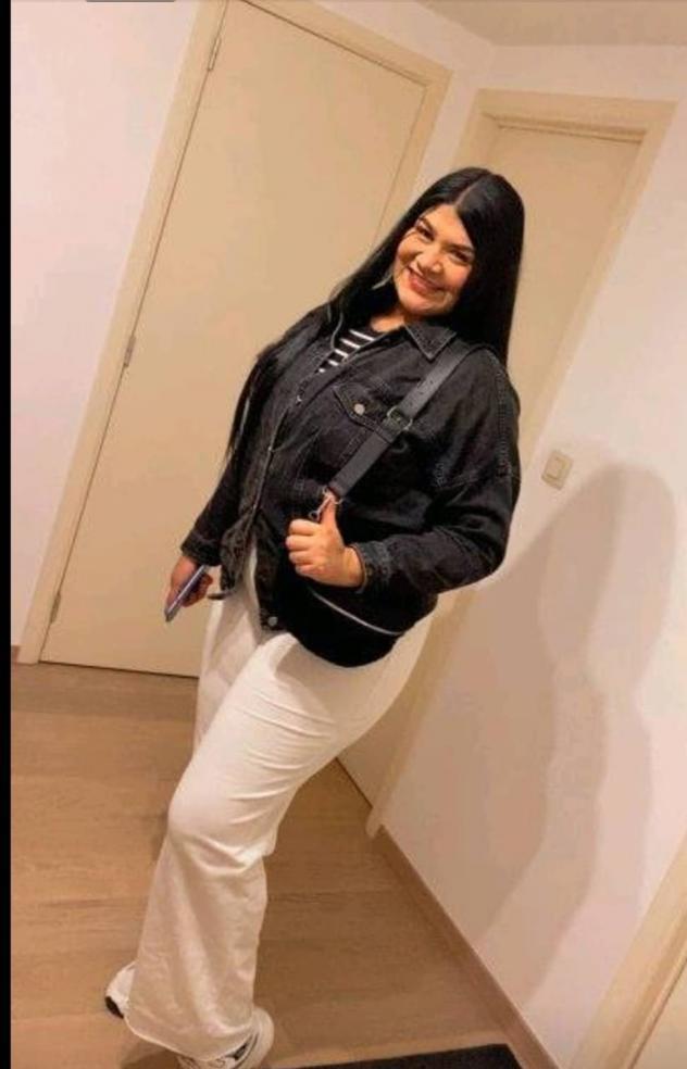 664063721|HAJAR|Chica
