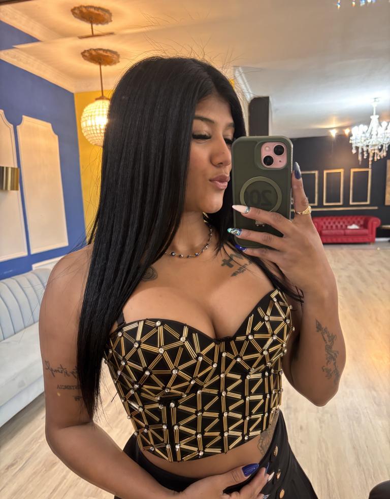 617285526|BELLA|Chica