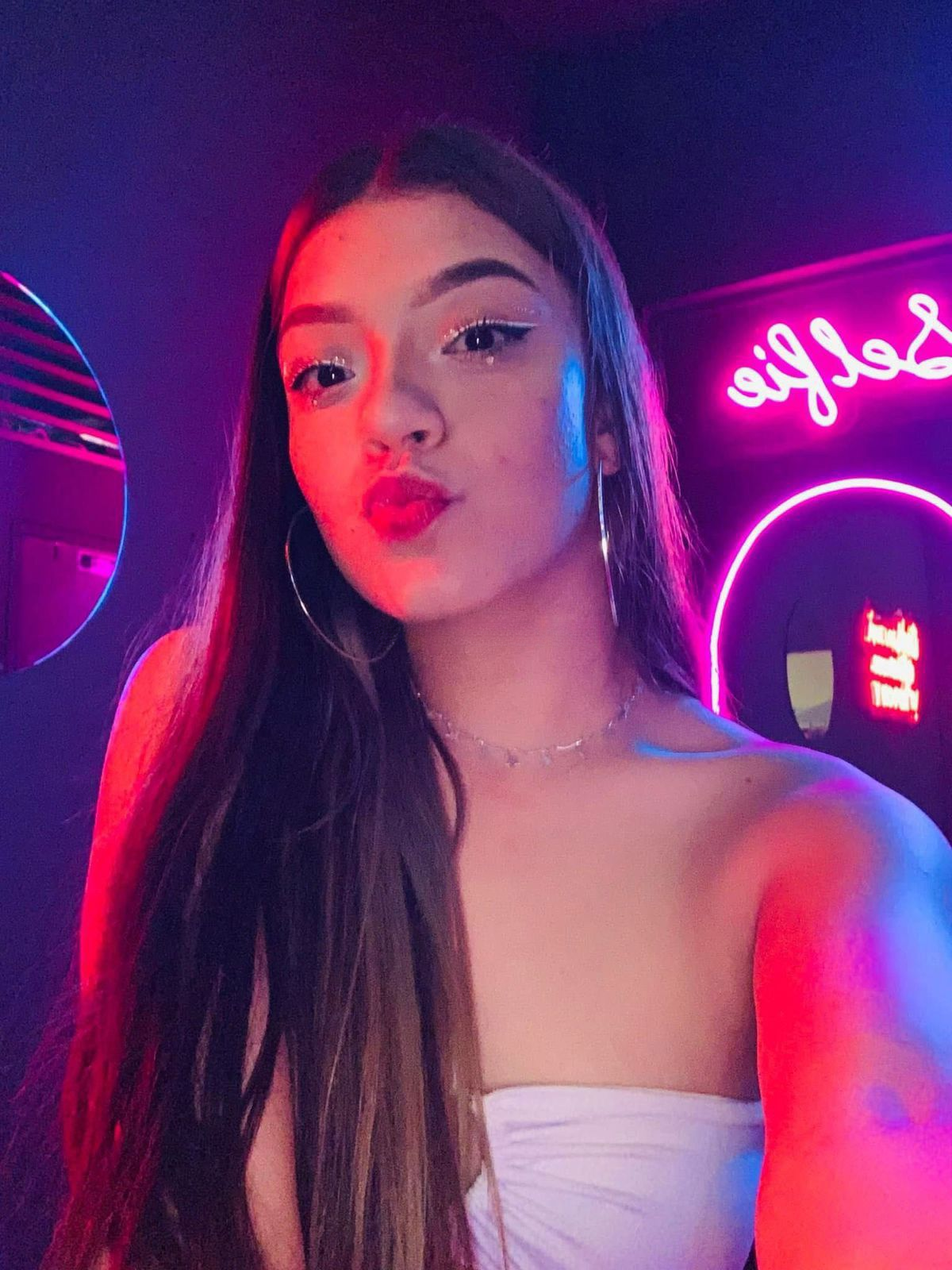 633014698|SAMANTA|Chica