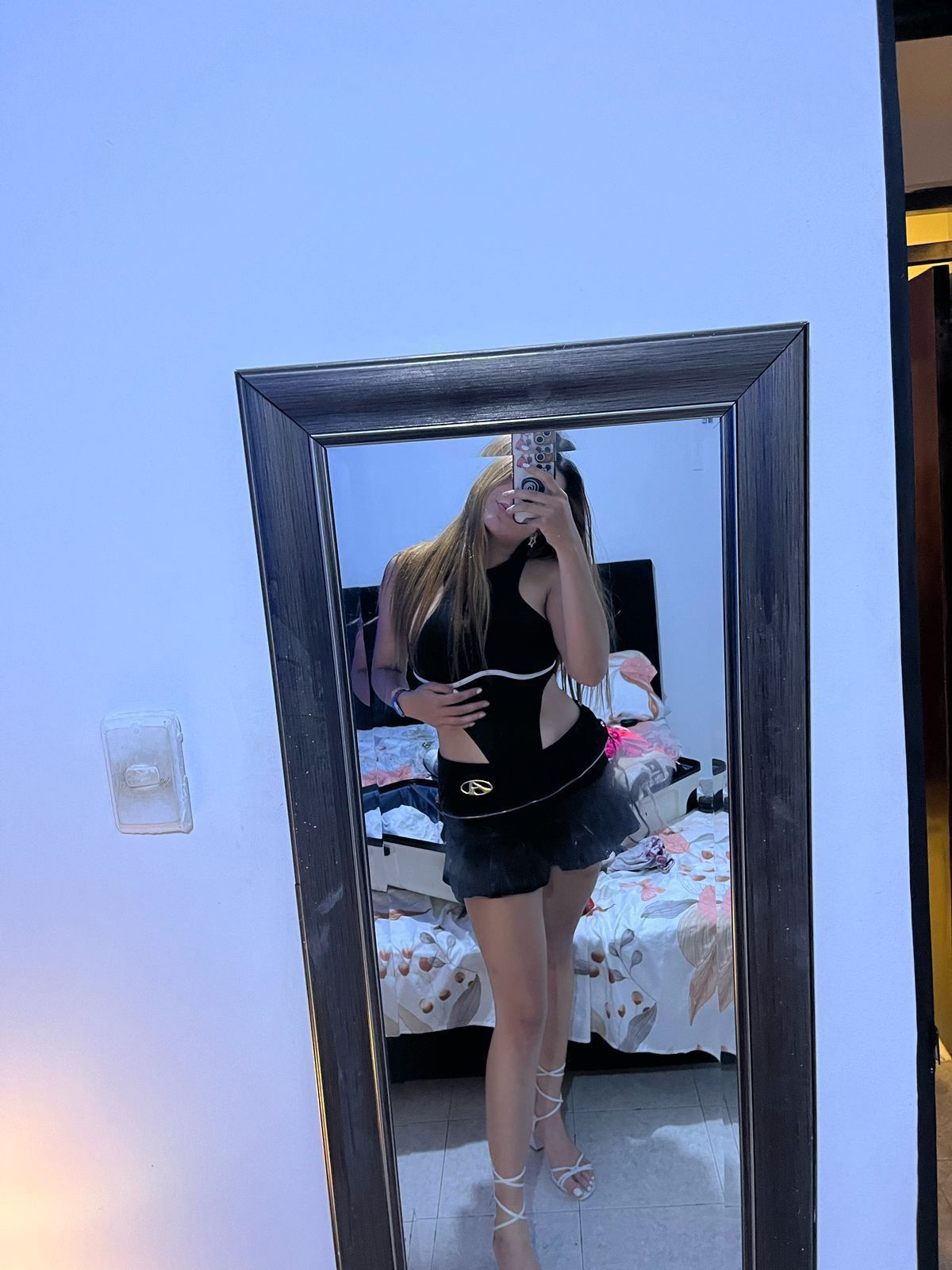 633014698|SAMANTA|Chica