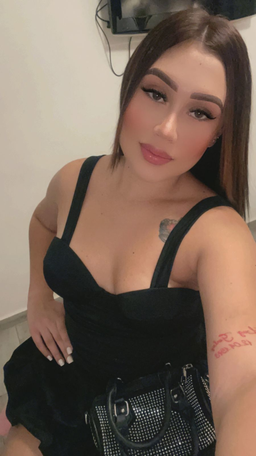 654480677|ALISSON|Chica