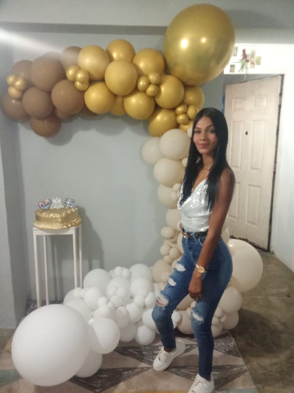 643047303|CATALINA|Chica