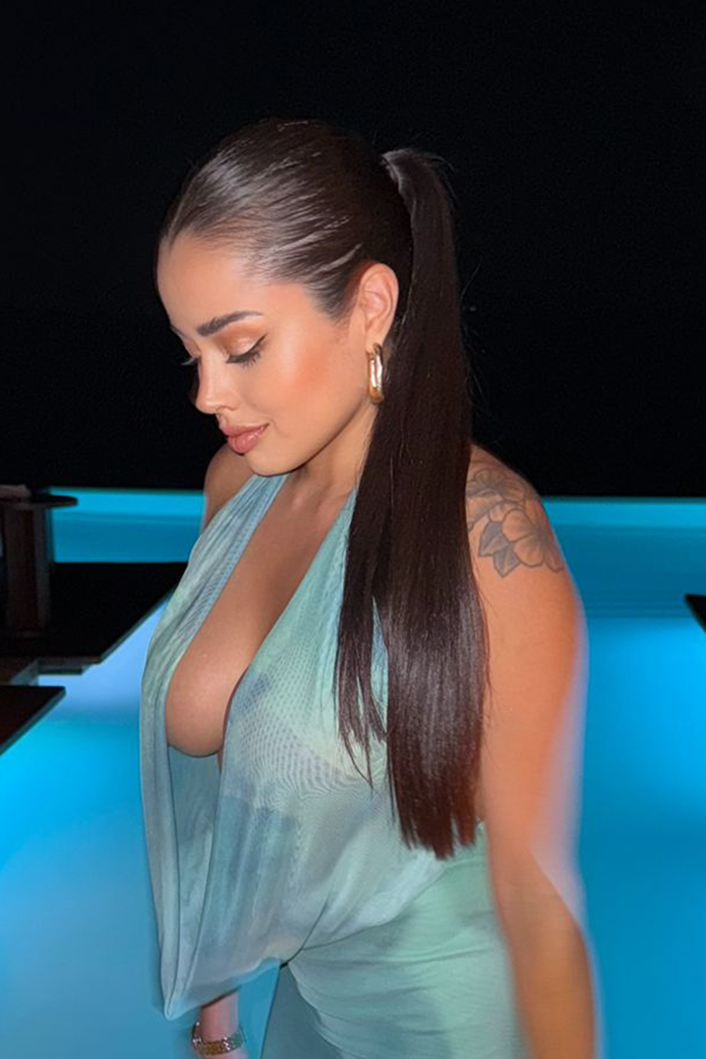 640992792|GALA|Chica