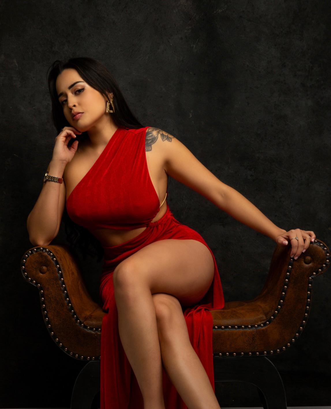640992792|GALA|Chica