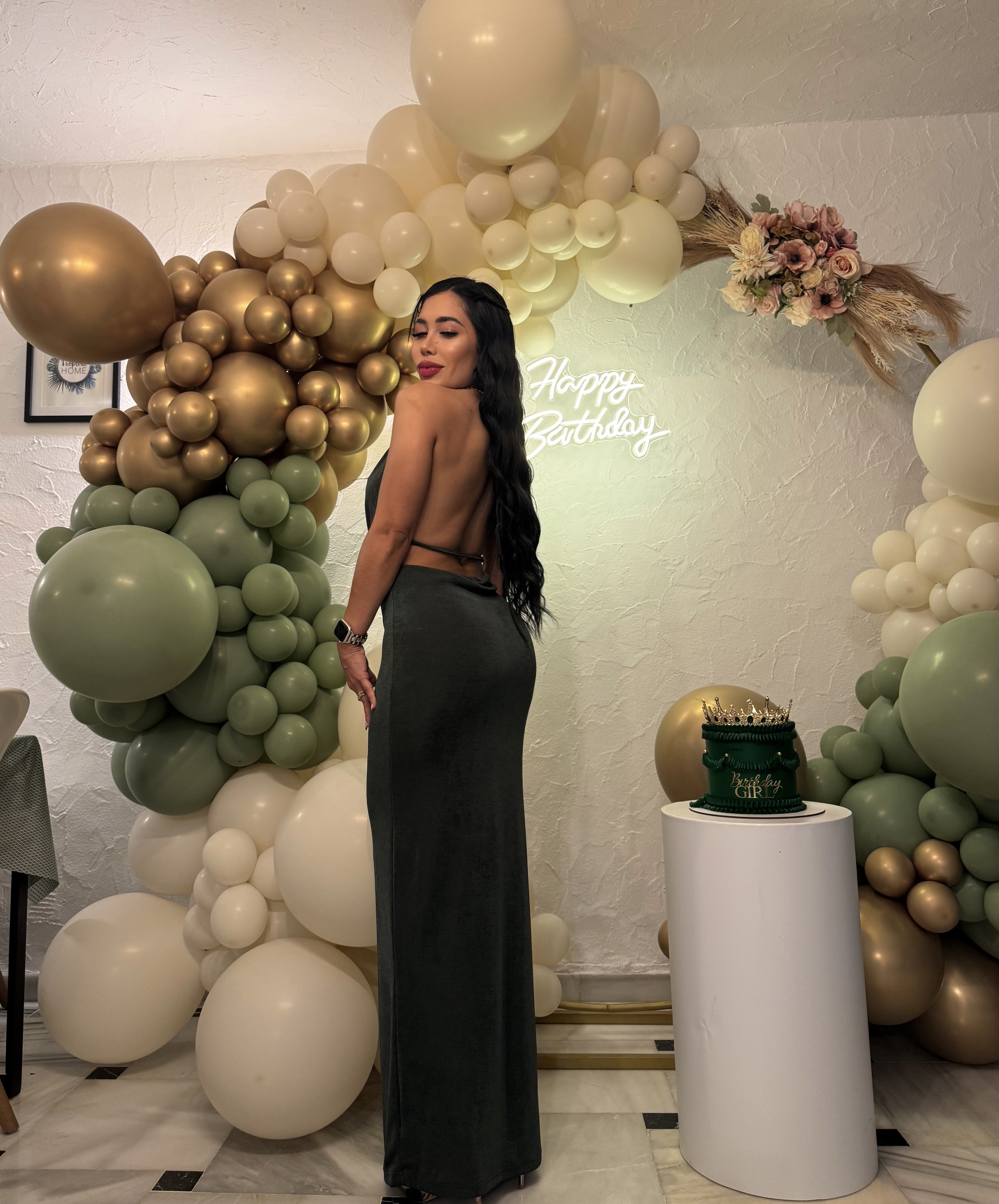 613977635|ISABELLA|Chica