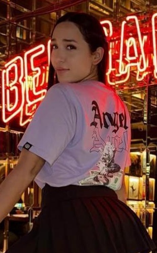 632900019|SARA|Chica