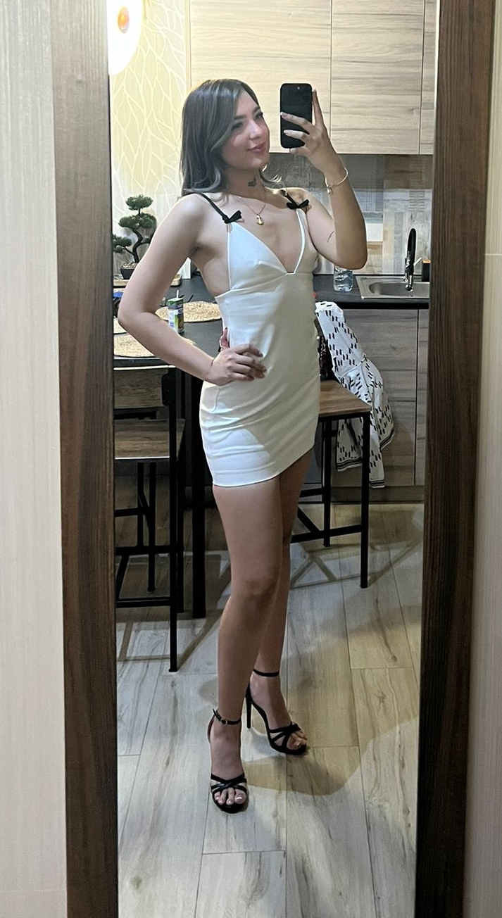 631010995|GABY|Chica