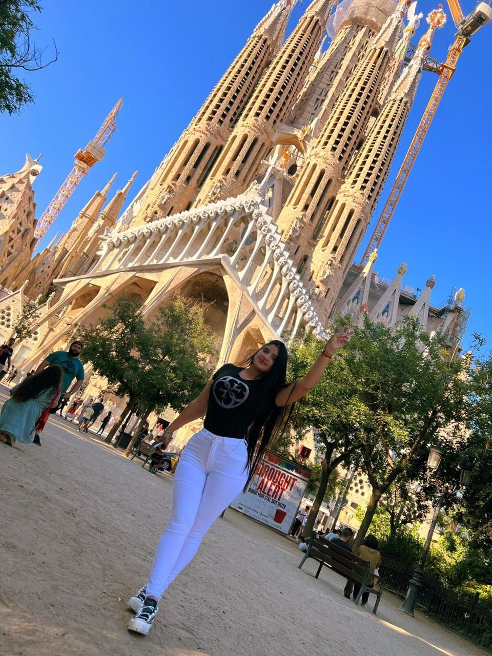 627045578|IVANNA|Chica