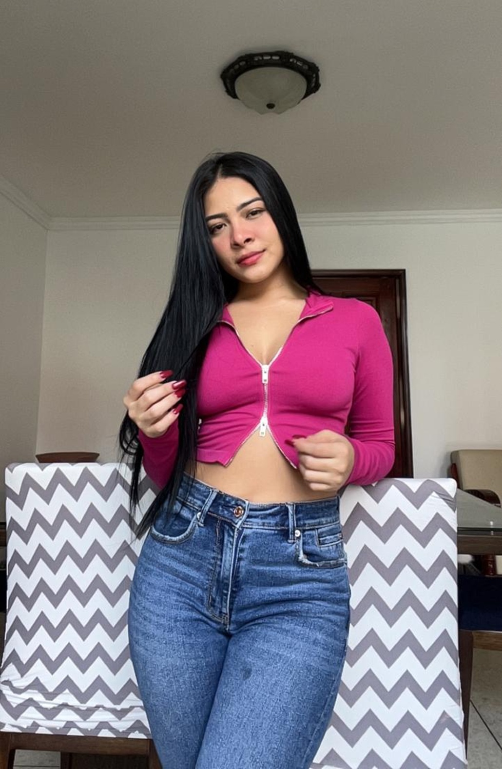 624841740|DAYI|Chica