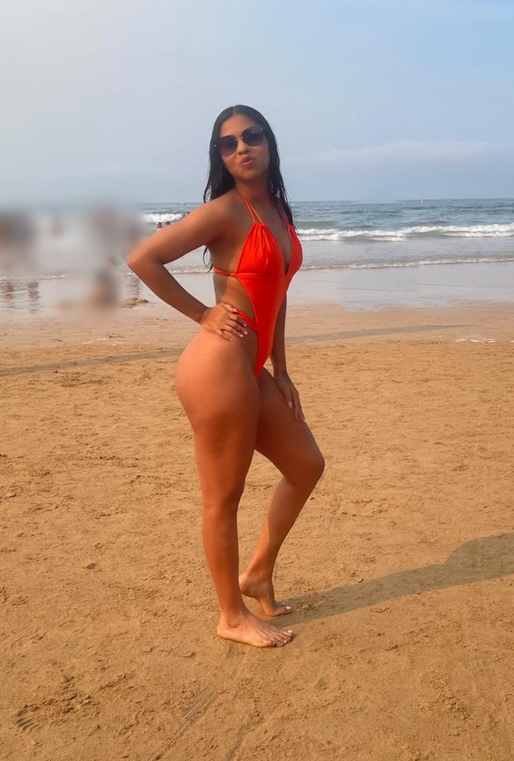 642041087|THAYNA|Escort