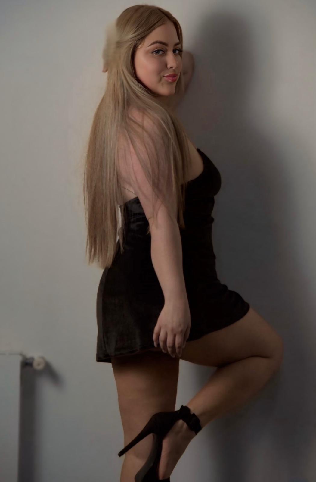 603208646|ASHLEY|Chica