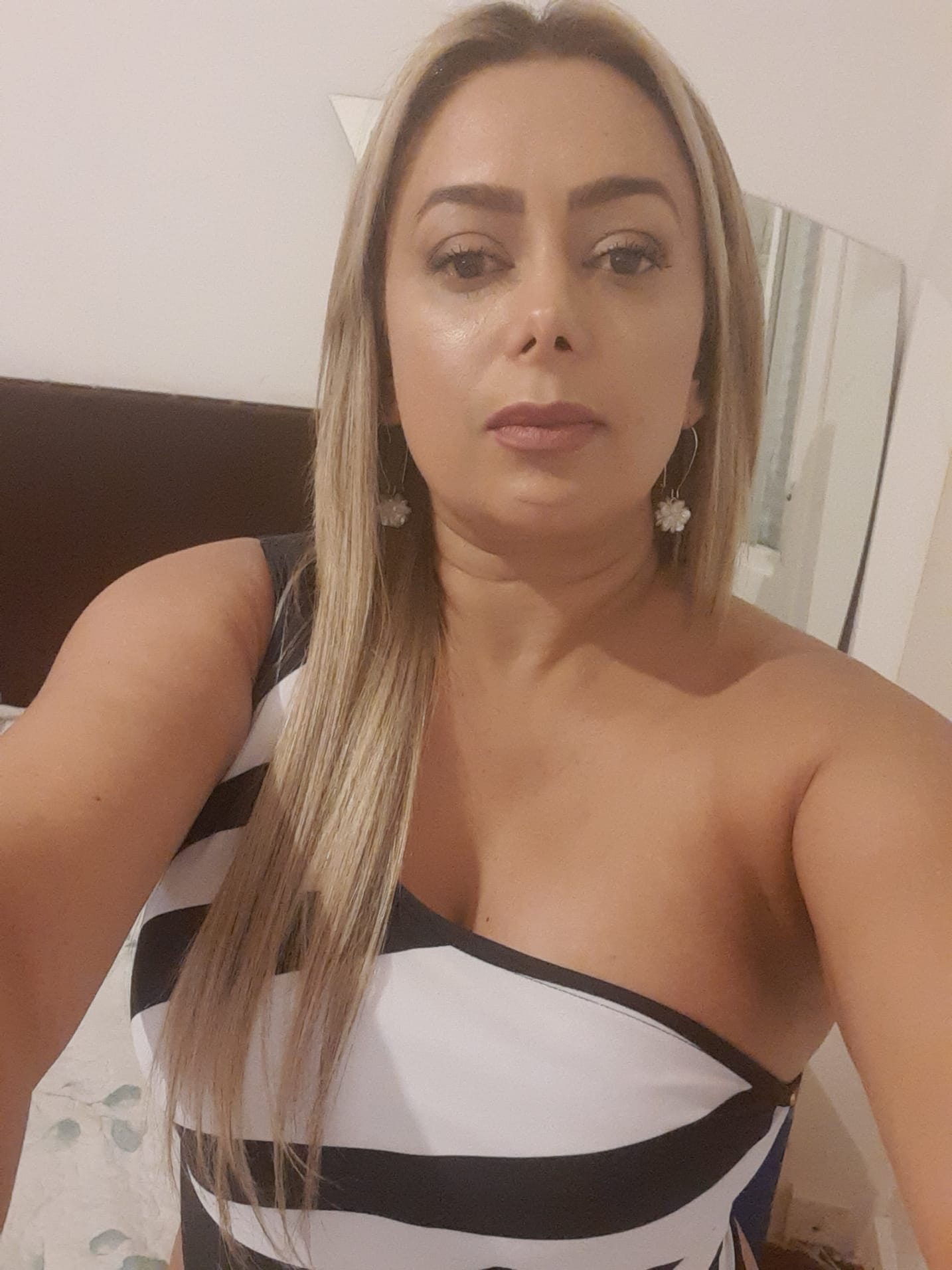 604978001|PAOLA|Chica