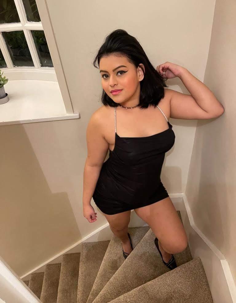 664574715|JULIA|Chica