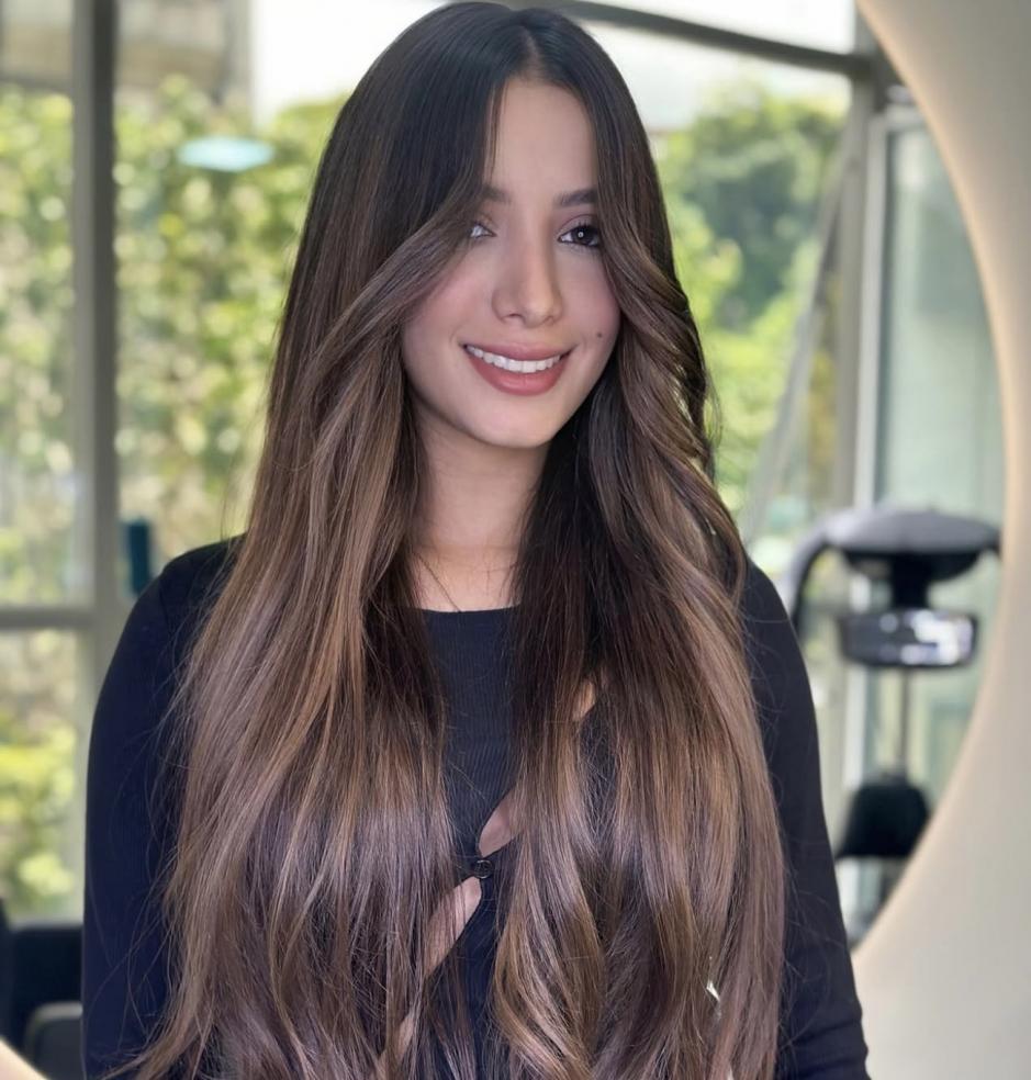 641606610|AMIRA|Chica