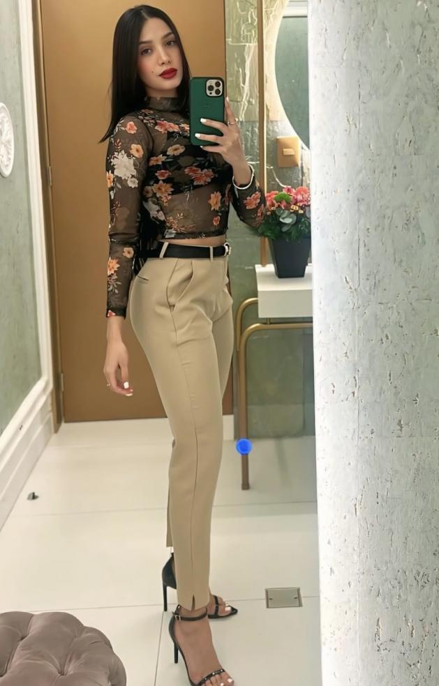 641606610|AMIRA|Chica