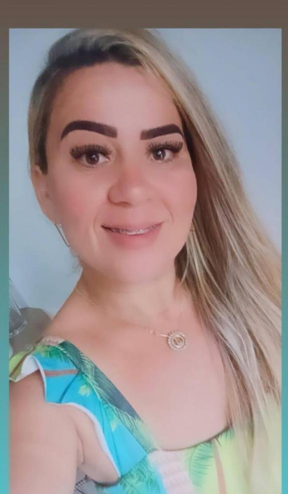 641683285|ABRIL|Chica