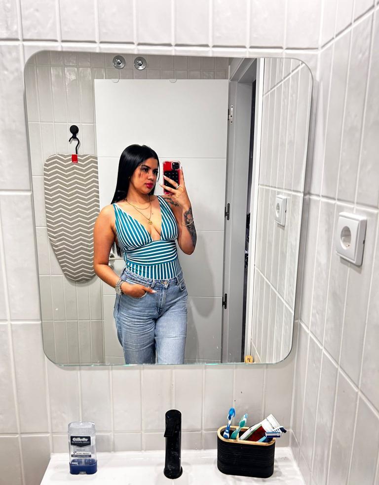 610673799|CAMILA|Chica