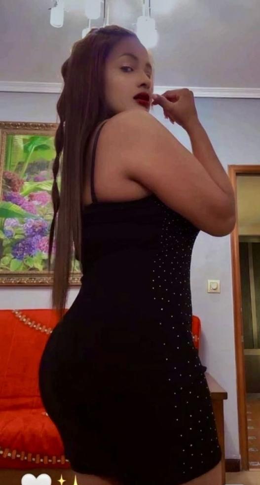 620942854|DANIELA|Chica