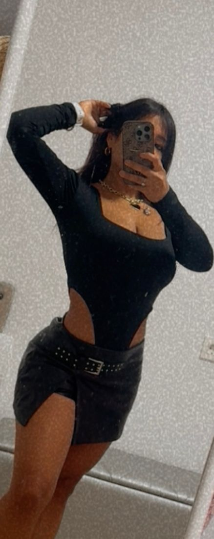 636431335|NAOMI|Chica