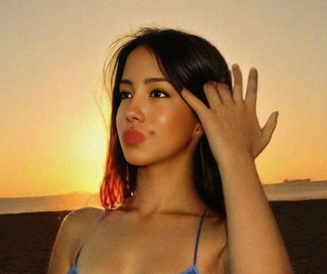 636431335|NAOMI|Chica