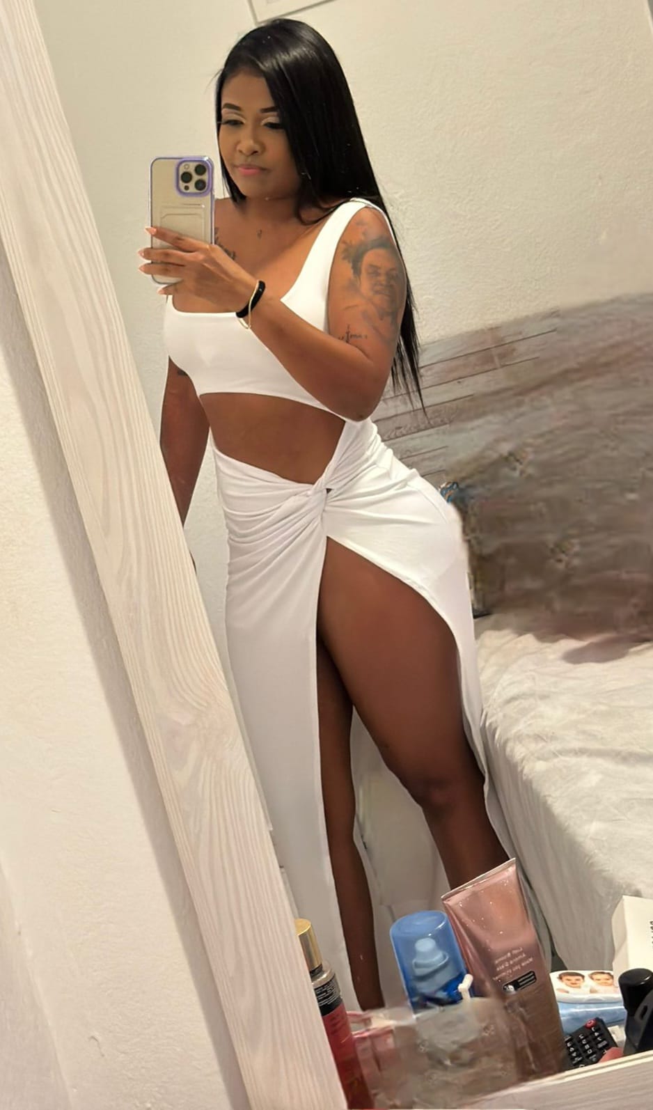 604240778|SARA|Escort
