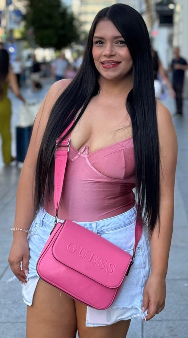 643751622|VICTORIA|Chica