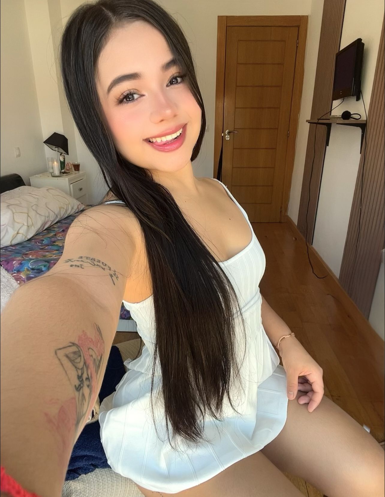 633897114|CAMILA|Chica