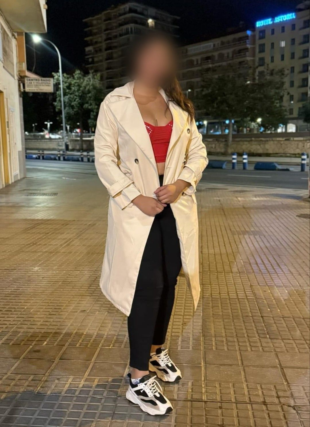 672996011|VANESA|Chica