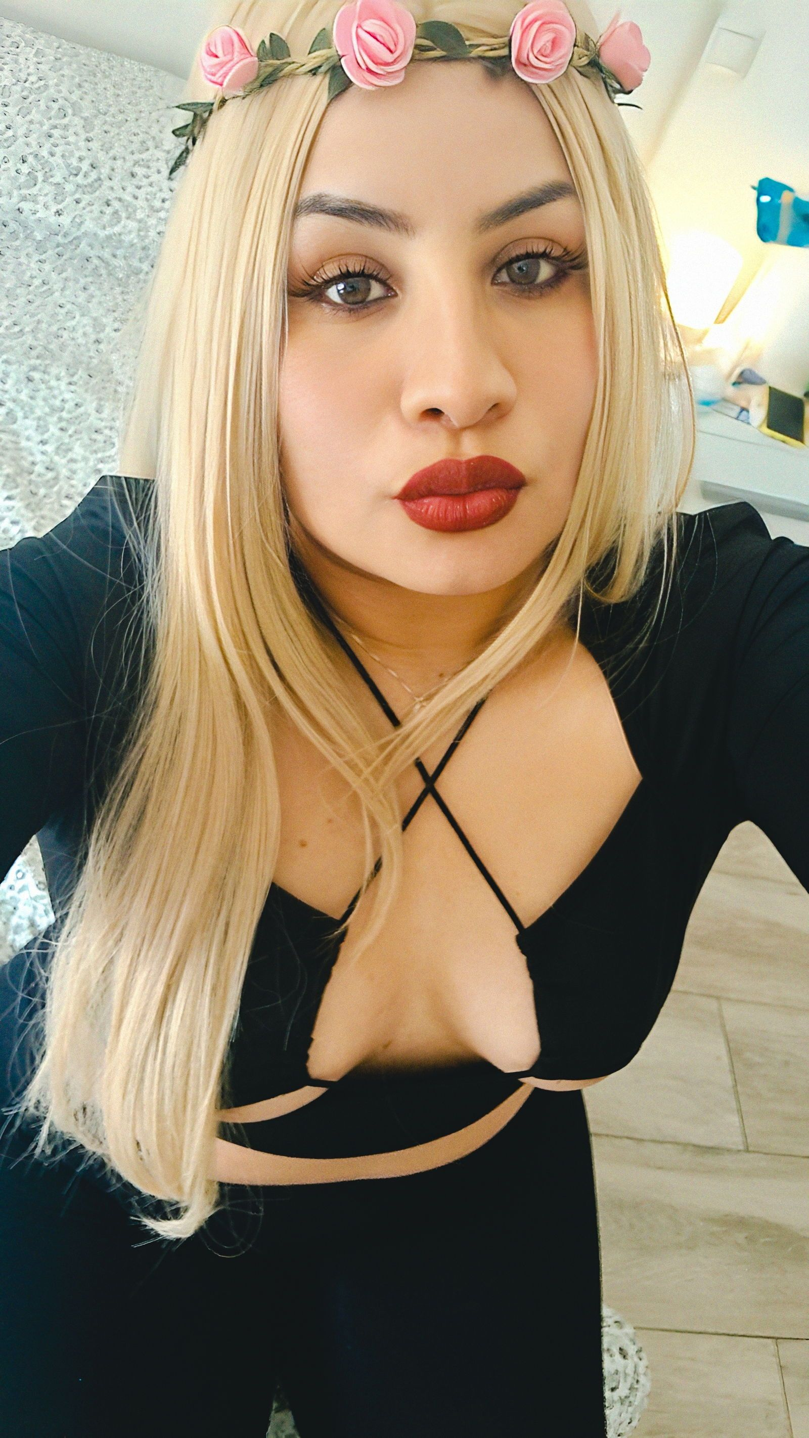 643243699|SARAY|Chica