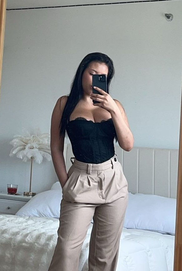 943465622|SALOME|Escort