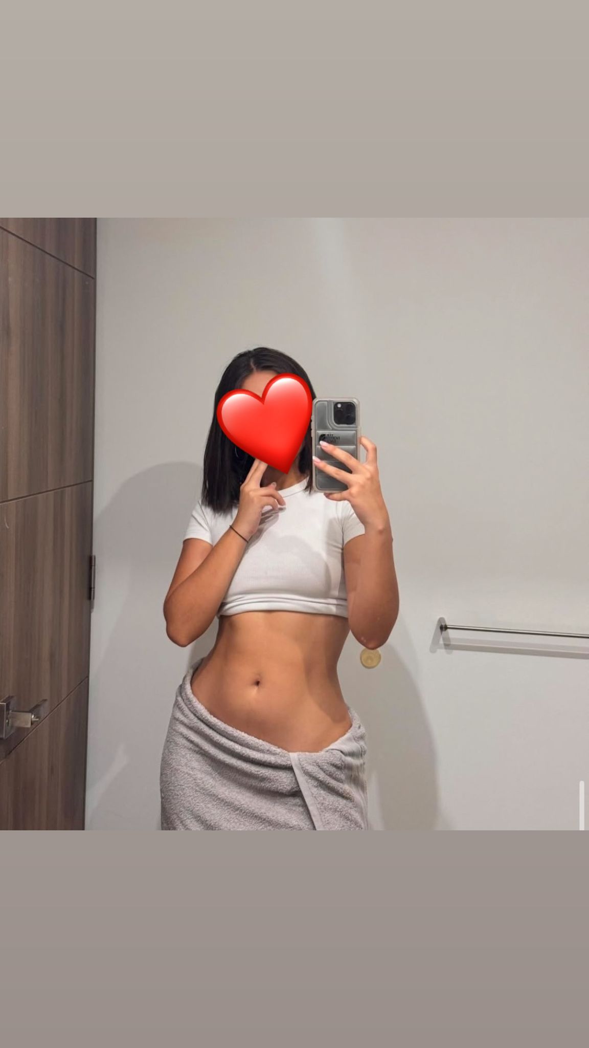 604223057|JULIA|Chica