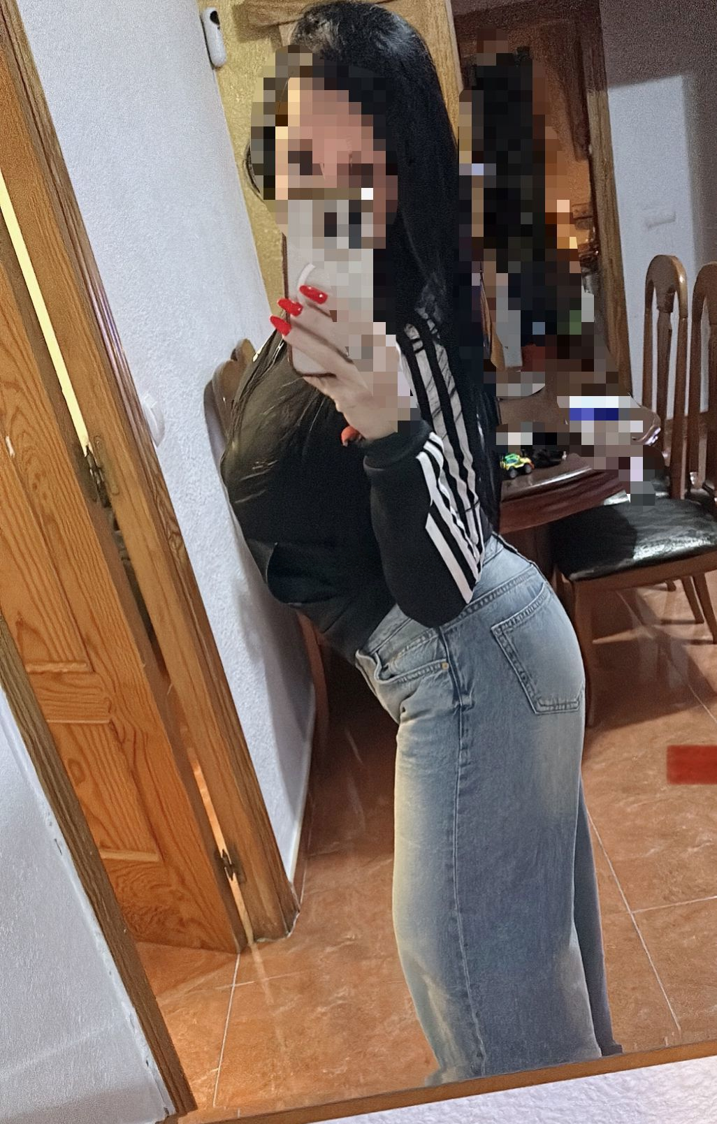 692167409|SARA|Chica