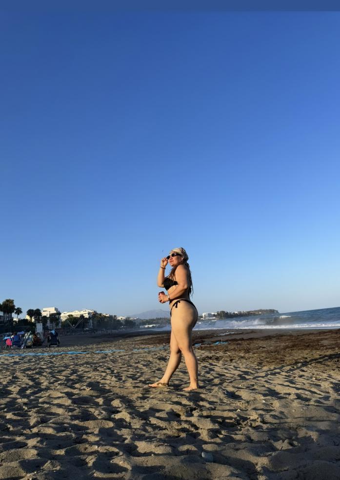 627098085|BELLA|Chica